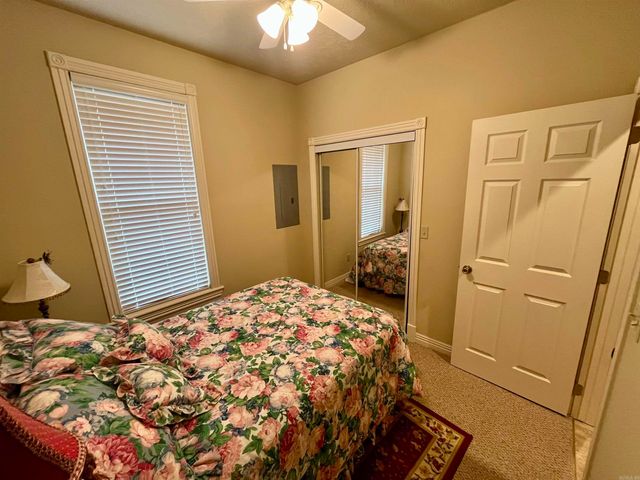 16 Sunset Dr., Greers Ferry, AR 72067