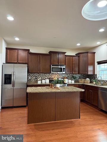 7707 LONGBOTTOM RD, Elkridge, MD 21075