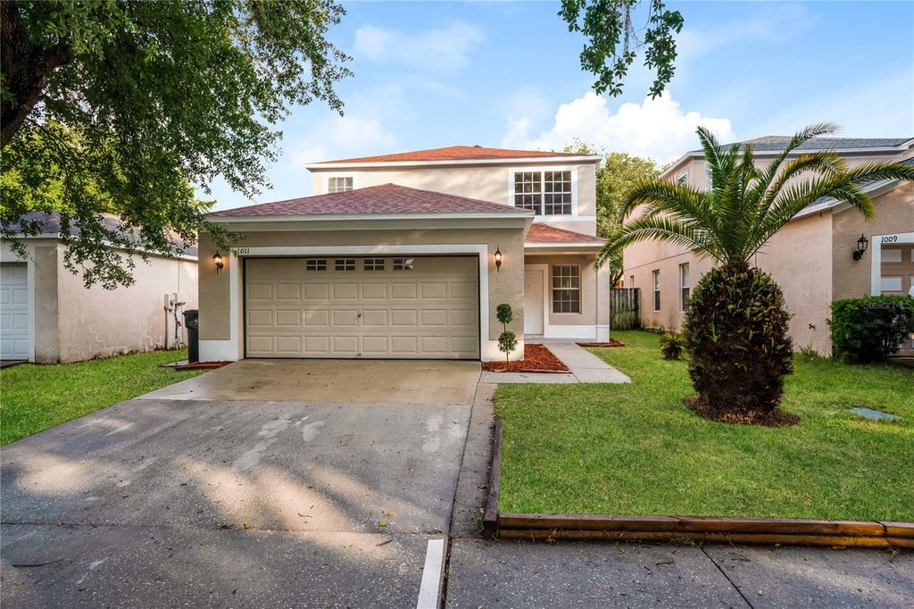 1011 LAKE SHORE RANCH DRIVE, Seffner, FL 33584