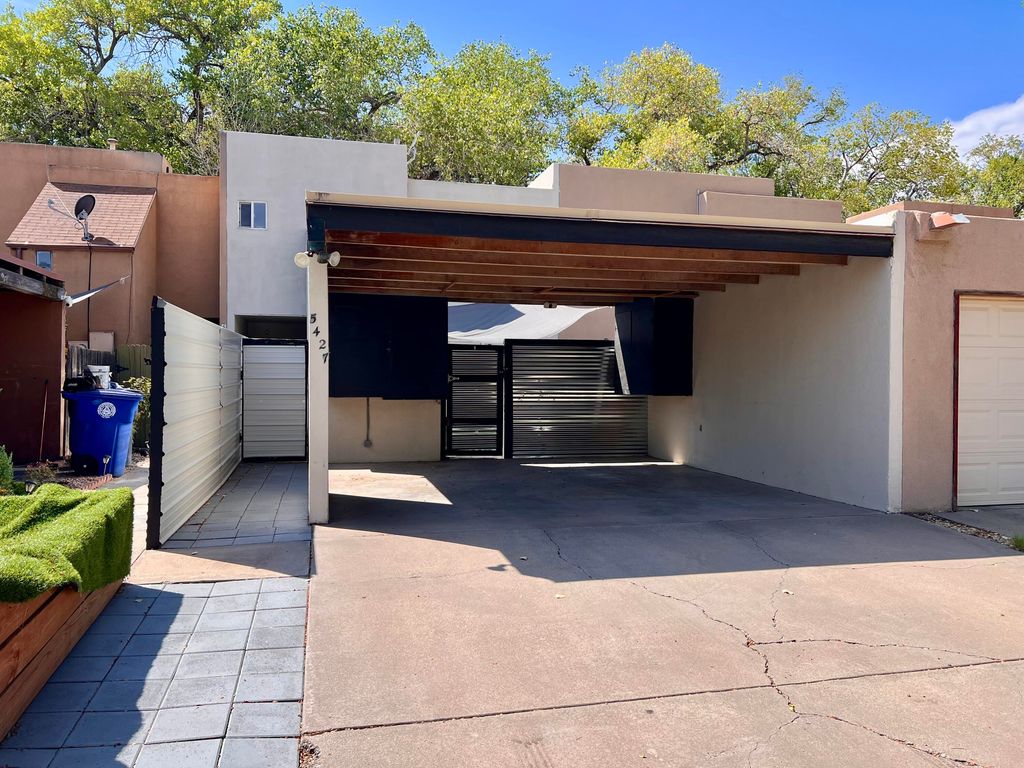 5427 6TH Street NW, Albuquerque, NM 87107