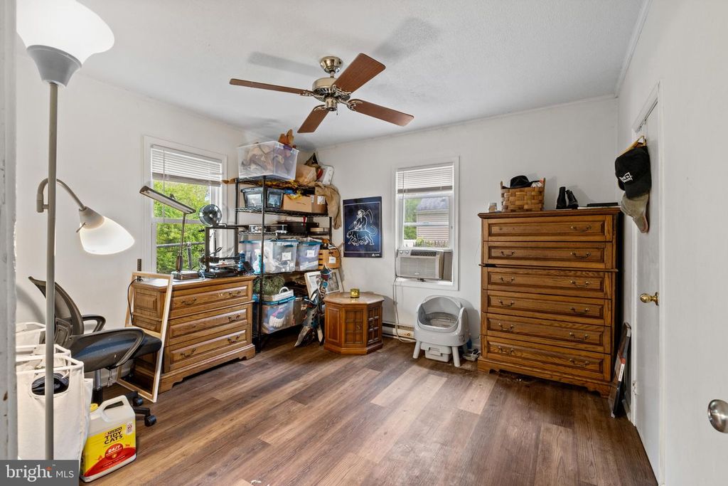 Image 13 of property listing at 728 JACKSON ST, Salisbury, MD 21804