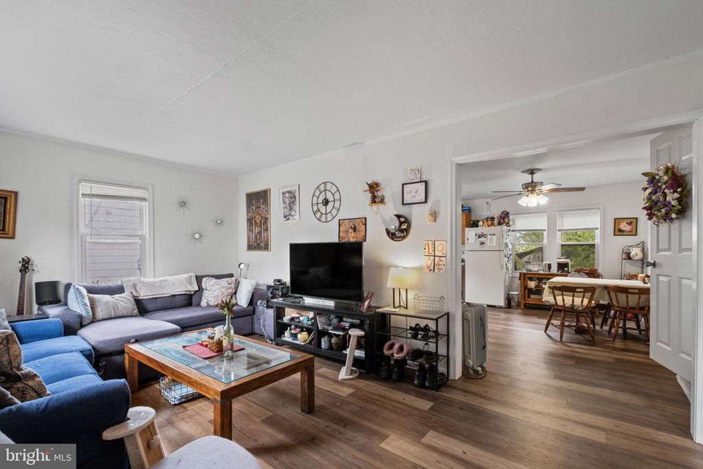 Image 3 of property listing at 728 JACKSON ST, Salisbury, MD 21804