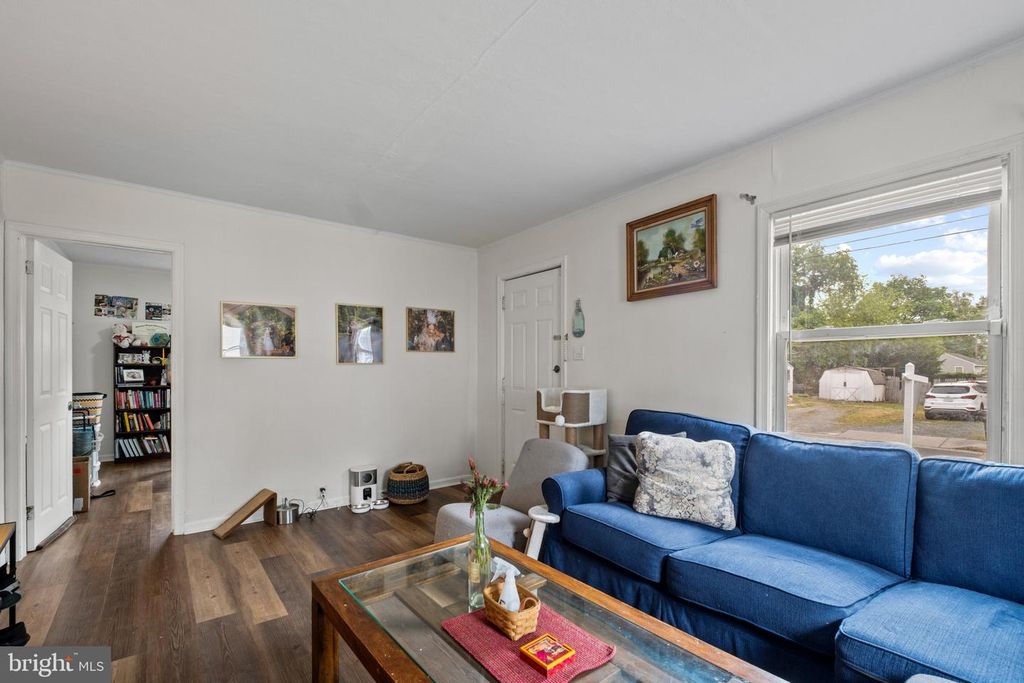 Image 5 of property listing at 728 JACKSON ST, Salisbury, MD 21804