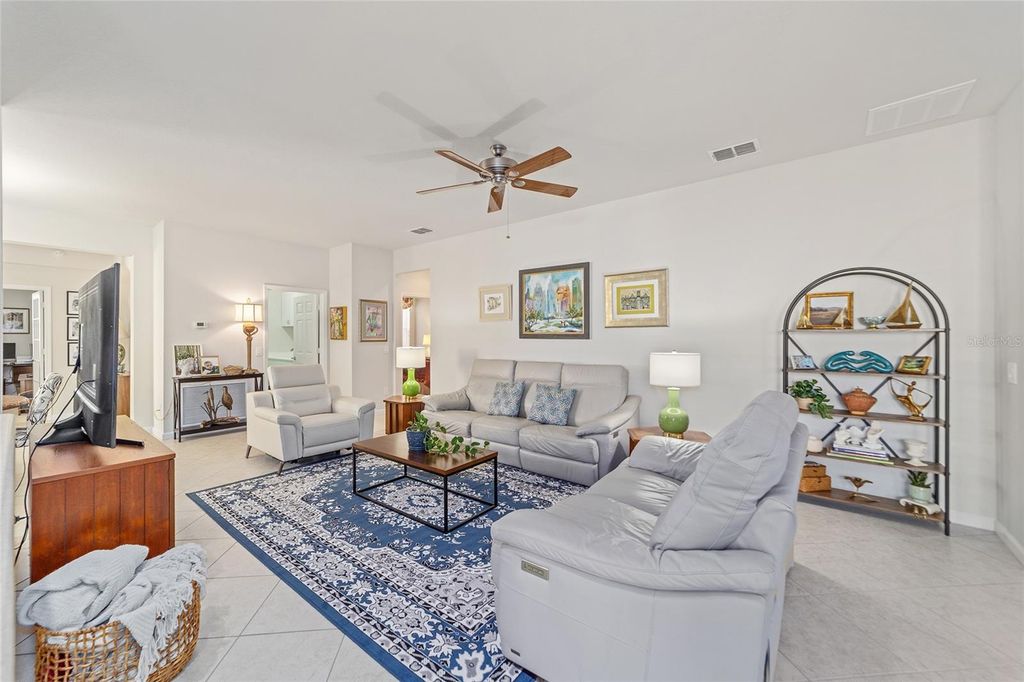 Image 11 of property listing at 6751 SW 91ST CIRCLE, Ocala, FL 34481