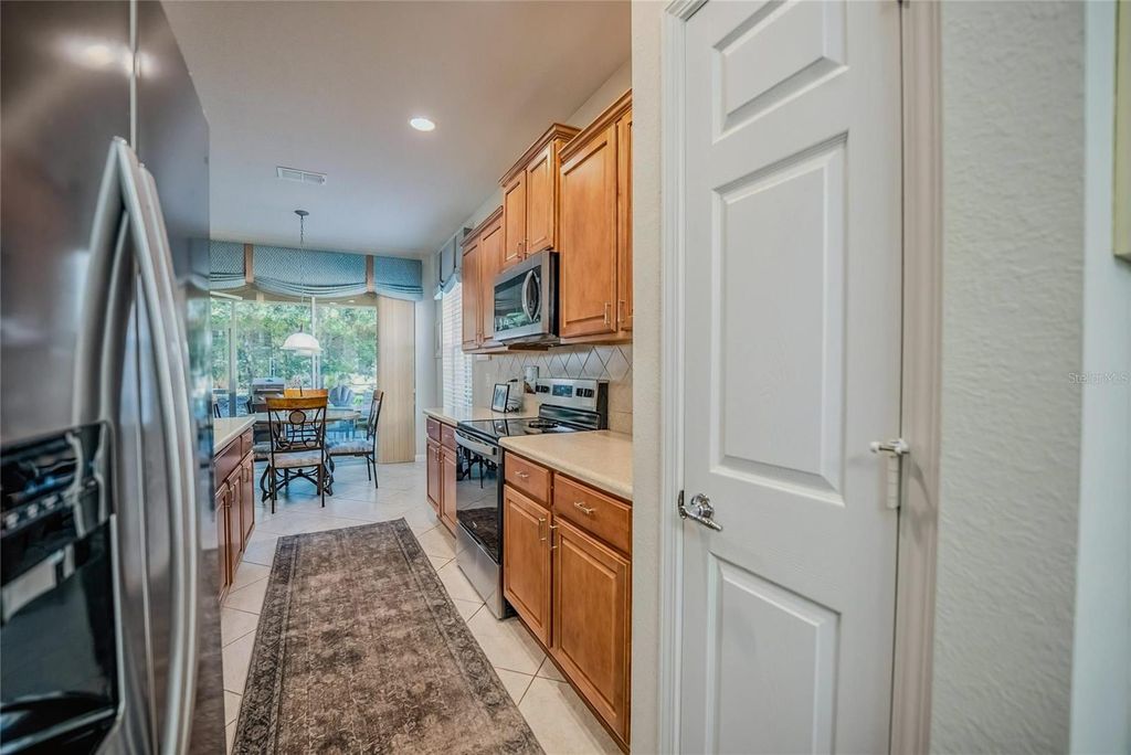 Image 13 of property listing at 6751 SW 91ST CIRCLE, Ocala, FL 34481