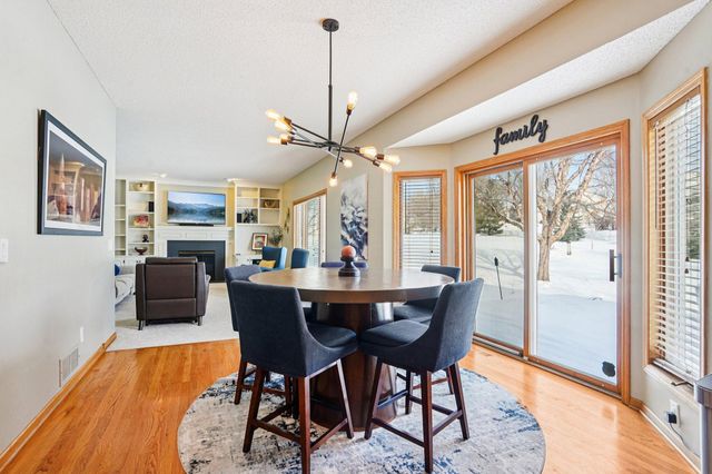 16176 Hawthorn Path, Lakeville, MN 55044