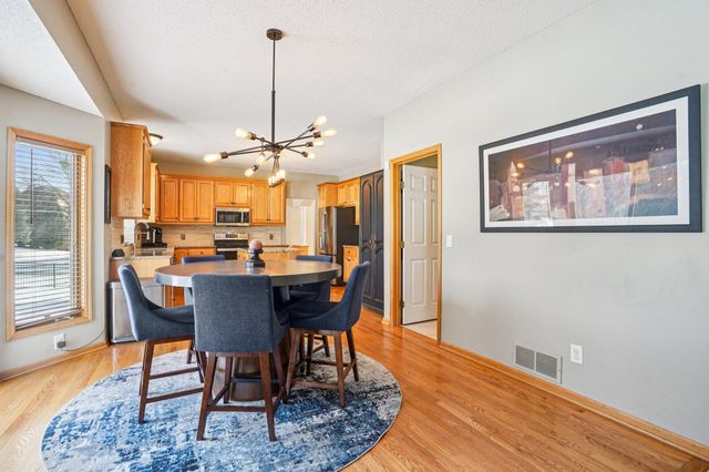 16176 Hawthorn Path, Lakeville, MN 55044