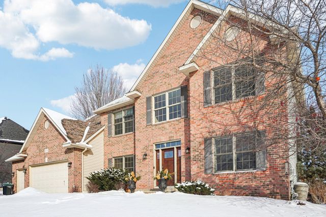 16176 Hawthorn Path, Lakeville, MN 55044