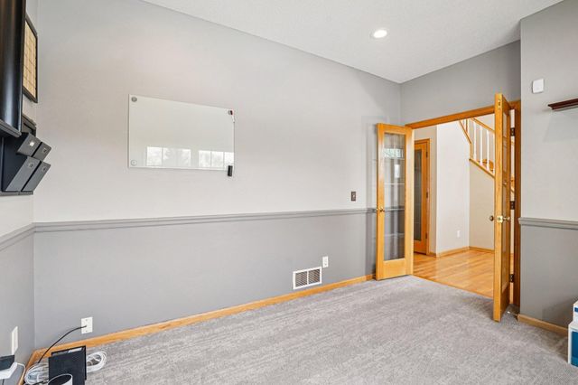 16176 Hawthorn Path, Lakeville, MN 55044