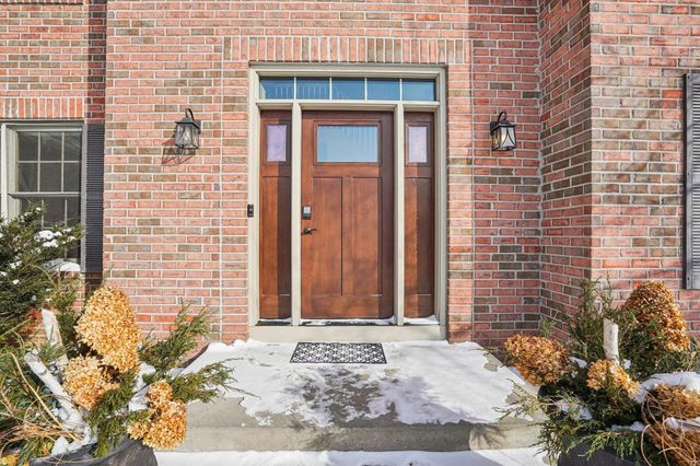 16176 Hawthorn Path, Lakeville, MN 55044