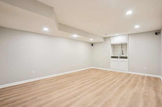 16176 Hawthorn Path, Lakeville, MN 55044