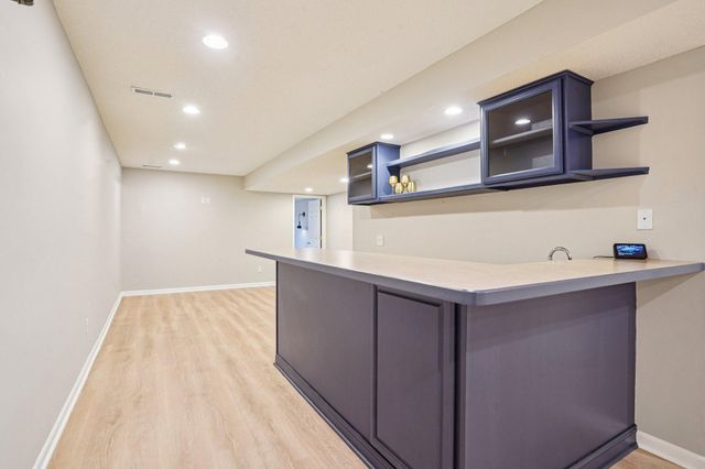 16176 Hawthorn Path, Lakeville, MN 55044