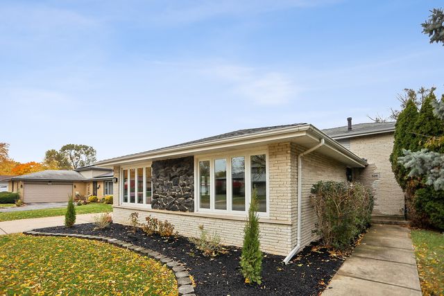 528 E 191st Place, Glenwood, IL 60425