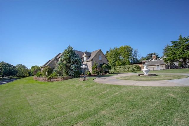 1032 W Lindsey Street, Norman, OK 73069