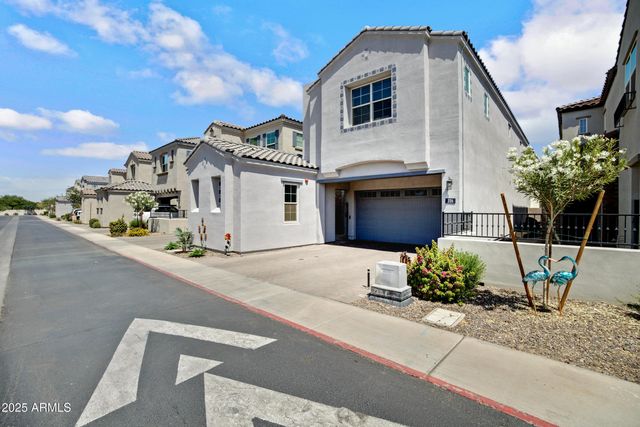 226 E Markwood Drive, Chandler, AZ 85286