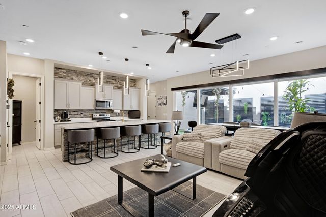 226 E Markwood Drive, Chandler, AZ 85286