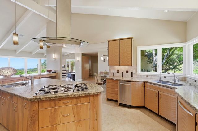 350 Corralitos Ridge Road, Watsonville, CA 95076