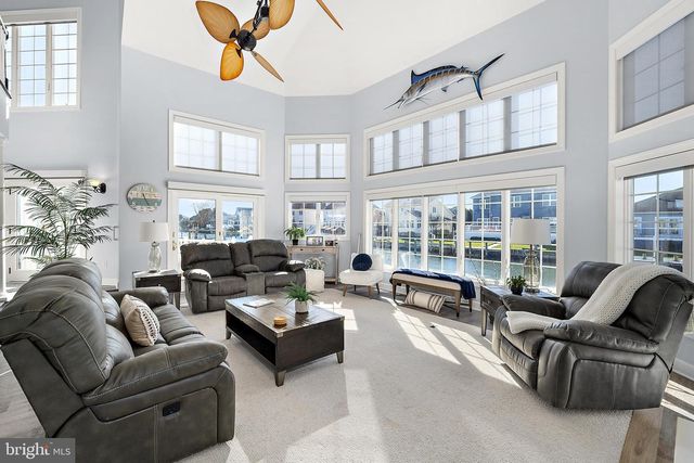 8 LESLIE MEWS, Berlin, MD 21811