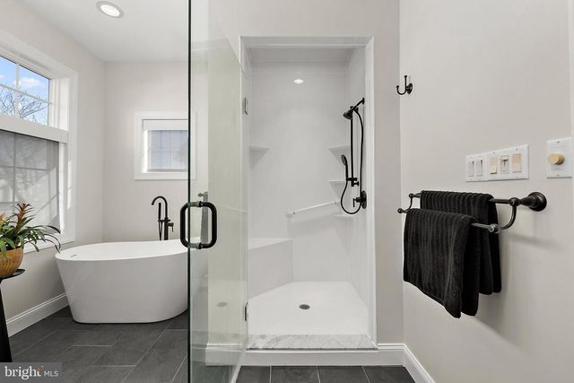 8 LESLIE MEWS, Berlin, MD 21811