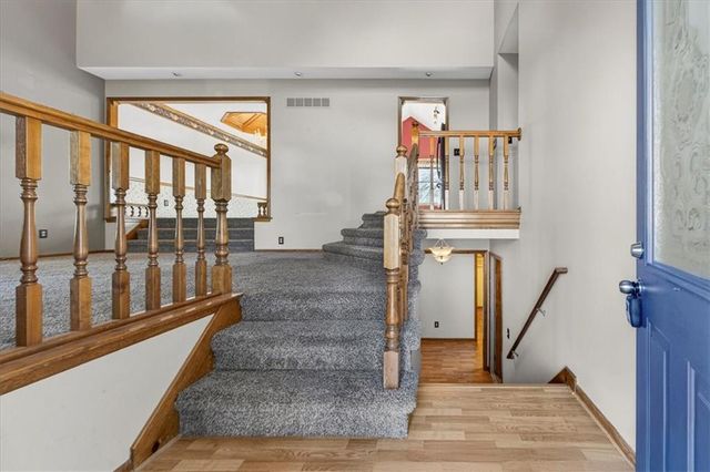 205 W Laredo Trail, Raymore, MO 64083