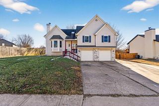 205 W Laredo Trail, Raymore, MO 64083