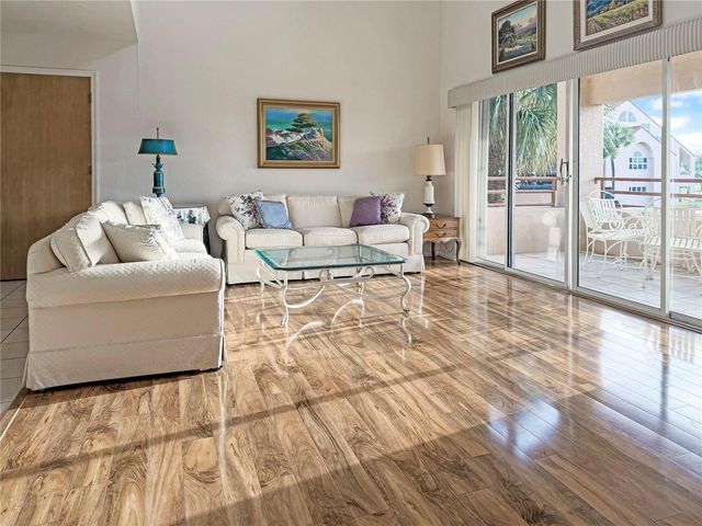 1630 ROYAL PALM DRIVE S A, St Petersburg, FL 33707