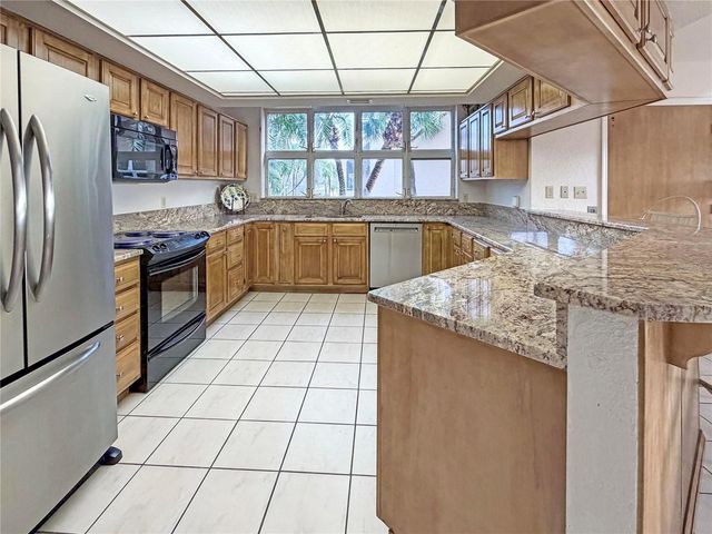 1630 ROYAL PALM DRIVE S A, St Petersburg, FL 33707