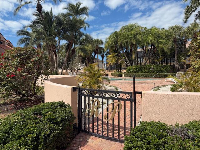 1630 ROYAL PALM DRIVE S A, St Petersburg, FL 33707