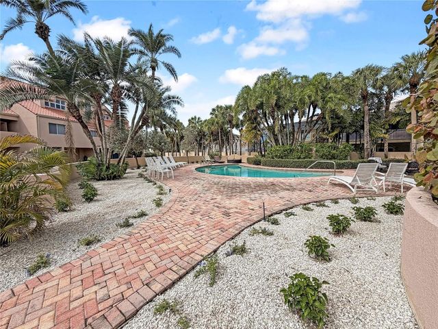 1630 ROYAL PALM DRIVE S A, St Petersburg, FL 33707