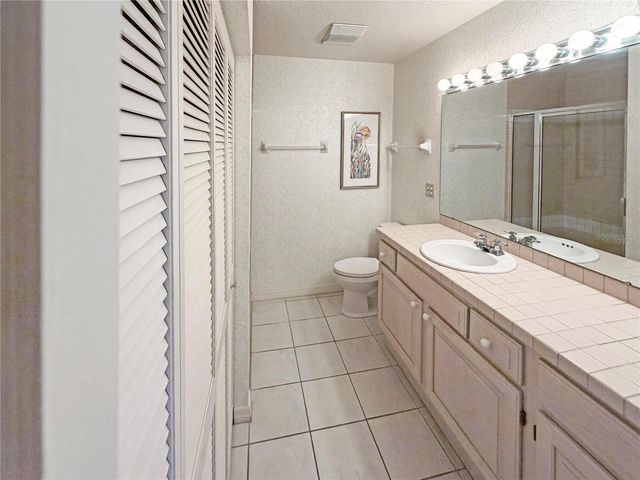 1630 ROYAL PALM DRIVE S A, St Petersburg, FL 33707