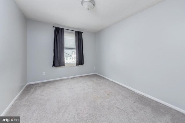 2307 GREENWOOD DR, Lindenwold, NJ 08021