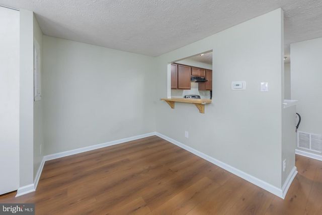 2307 GREENWOOD DR, Lindenwold, NJ 08021