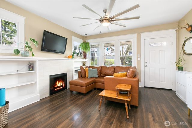 1713 S 11th Street, Tacoma, WA 98405