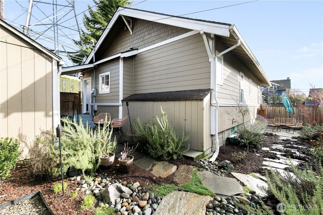 1713 S 11th Street, Tacoma, WA 98405