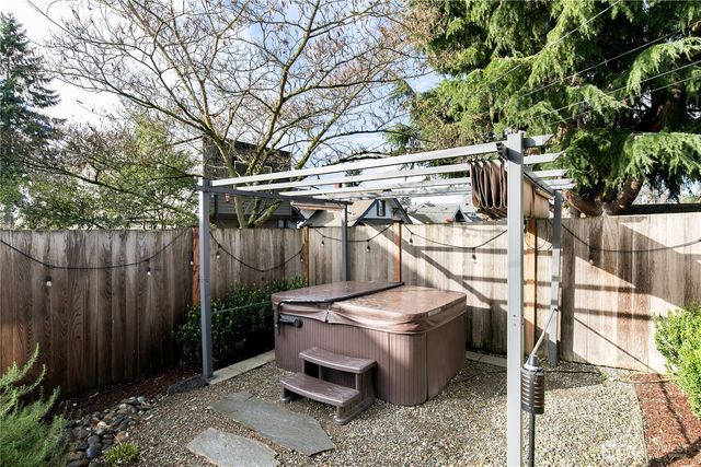 1713 S 11th Street, Tacoma, WA 98405