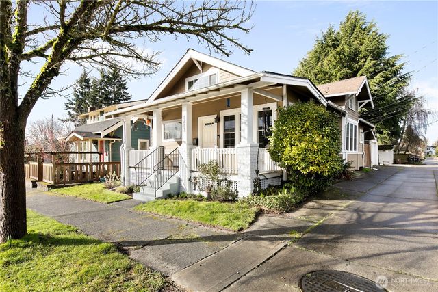 1713 S 11th Street, Tacoma, WA 98405