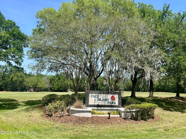 1943 ROSE MALLOW Lane, Fleming Island, FL 32003