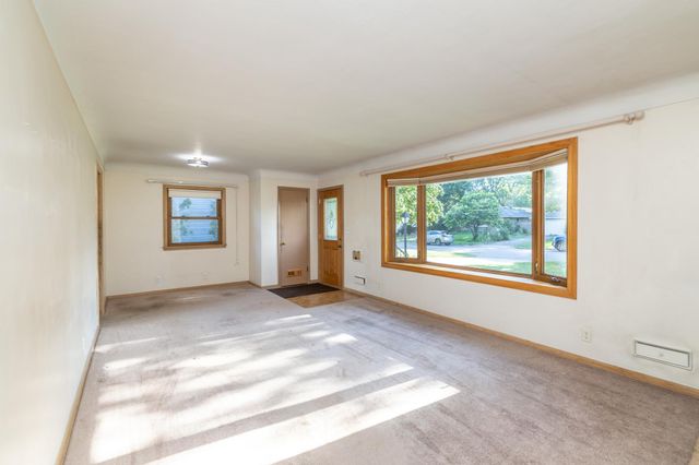 7609 Thomas Avenue S, Richfield, MN 55423