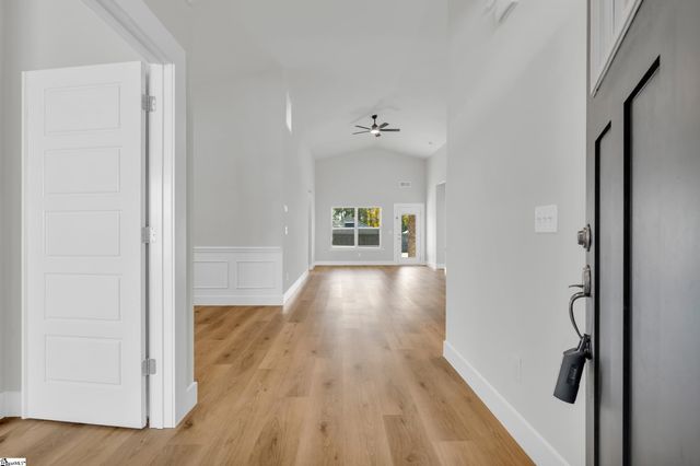 624 Lombard Drive, Boiling Springs, SC 29316