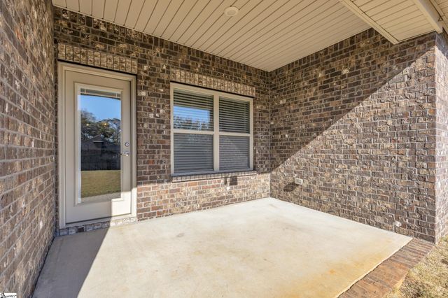 624 Lombard Drive, Boiling Springs, SC 29316