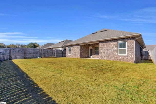 624 Lombard Drive, Boiling Springs, SC 29316