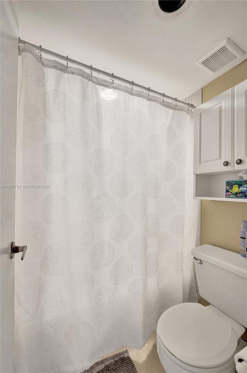 Image 33 of property listing at 8119 NW 17th Mnr 8119, Plantation, FL 33322