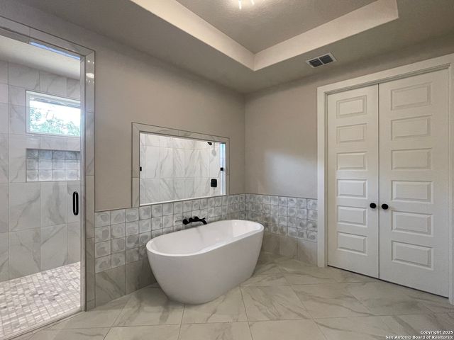 399 Bauer Lane, Castroville, TX 78009