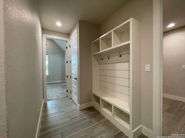 399 Bauer Lane, Castroville, TX 78009