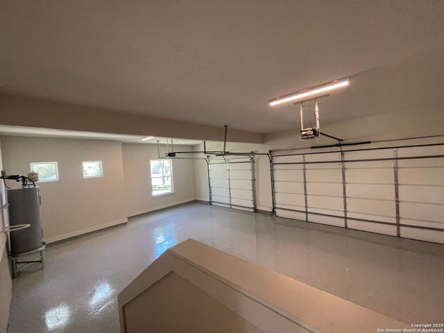399 Bauer Lane, Castroville, TX 78009