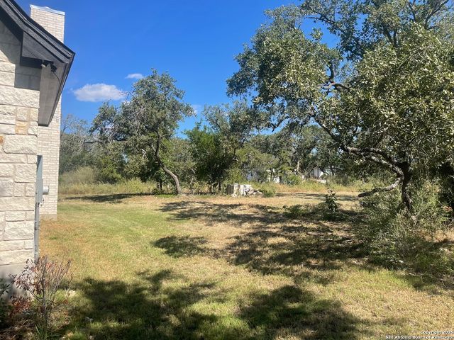 399 Bauer Lane, Castroville, TX 78009