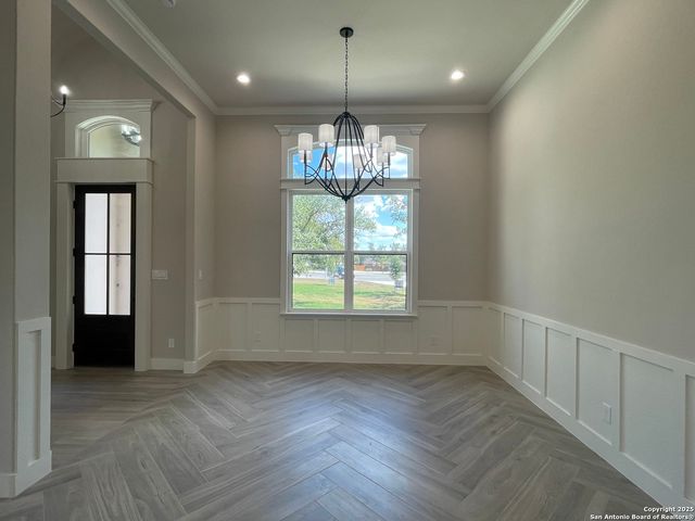 399 Bauer Lane, Castroville, TX 78009