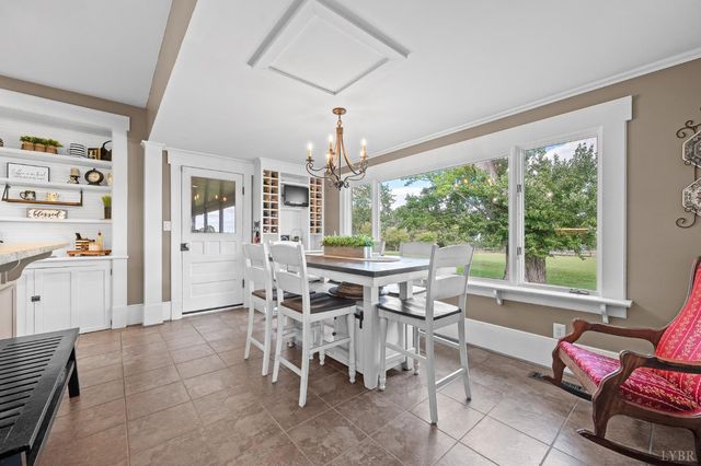 14431 Wyatts Way, Huddleston, VA 24104