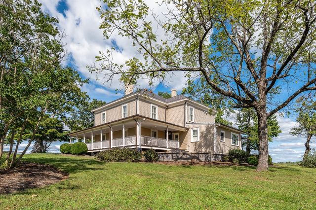 14431 Wyatts Way, Huddleston, VA 24104