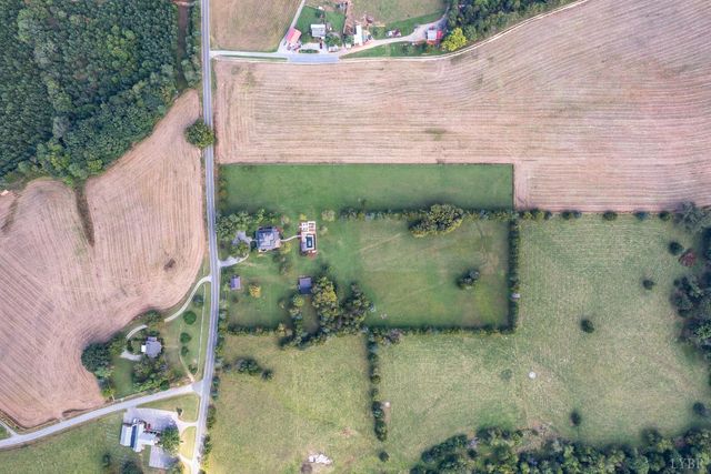 14431 Wyatts Way, Huddleston, VA 24104